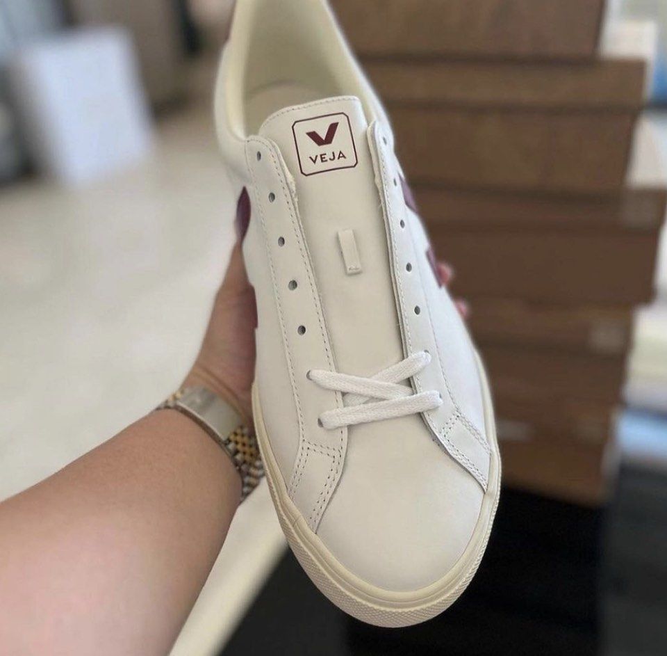 Veja esplar se new arrivals white pekin marsala