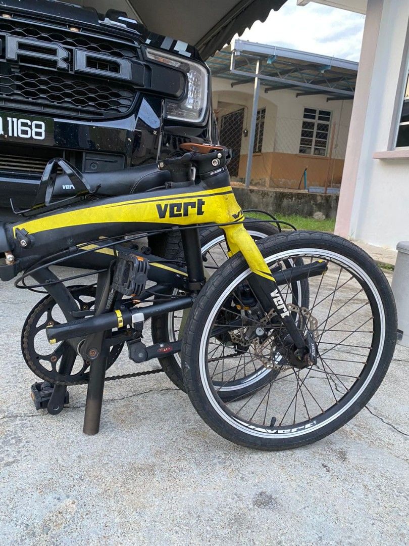 Vert folding sale bike