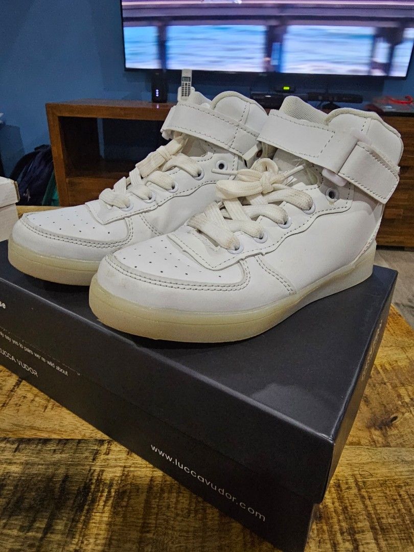 White ankle new arrivals sneakers