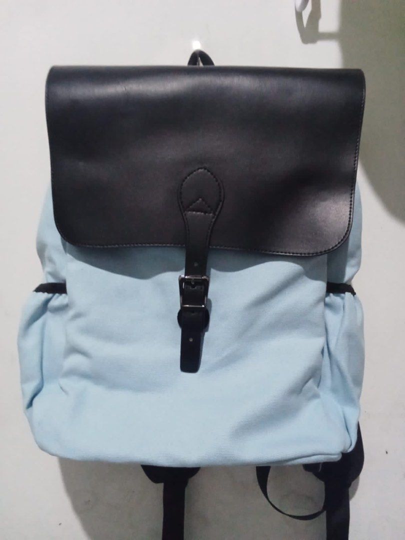 Wind took backpack sales
