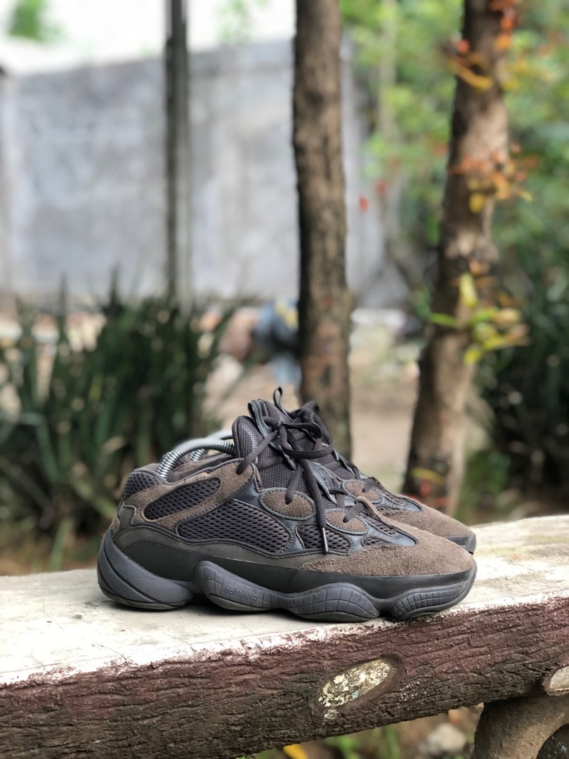 Yeezy 500 clearance military black