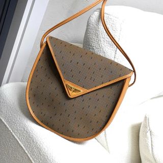 （分類：）位於 。 由 nooutlet 提交（商品編號 1253851117，圖片 1）。簡介： 。