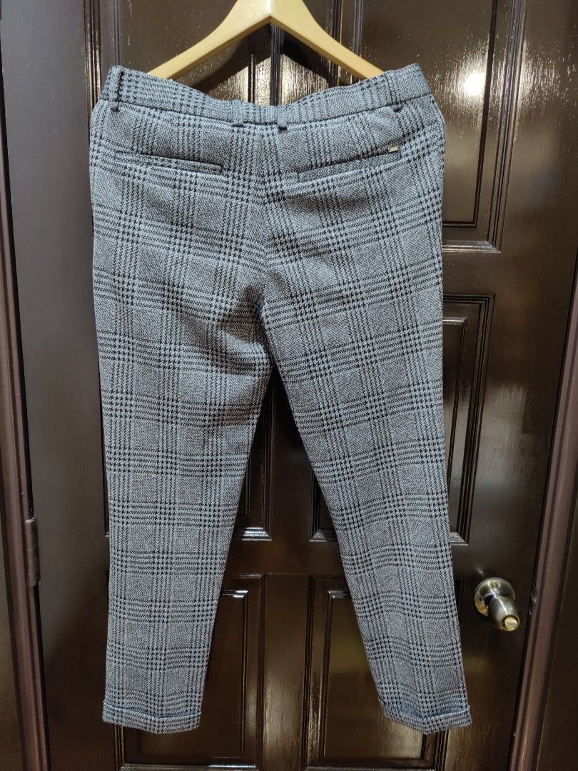 Grey pants checkered top