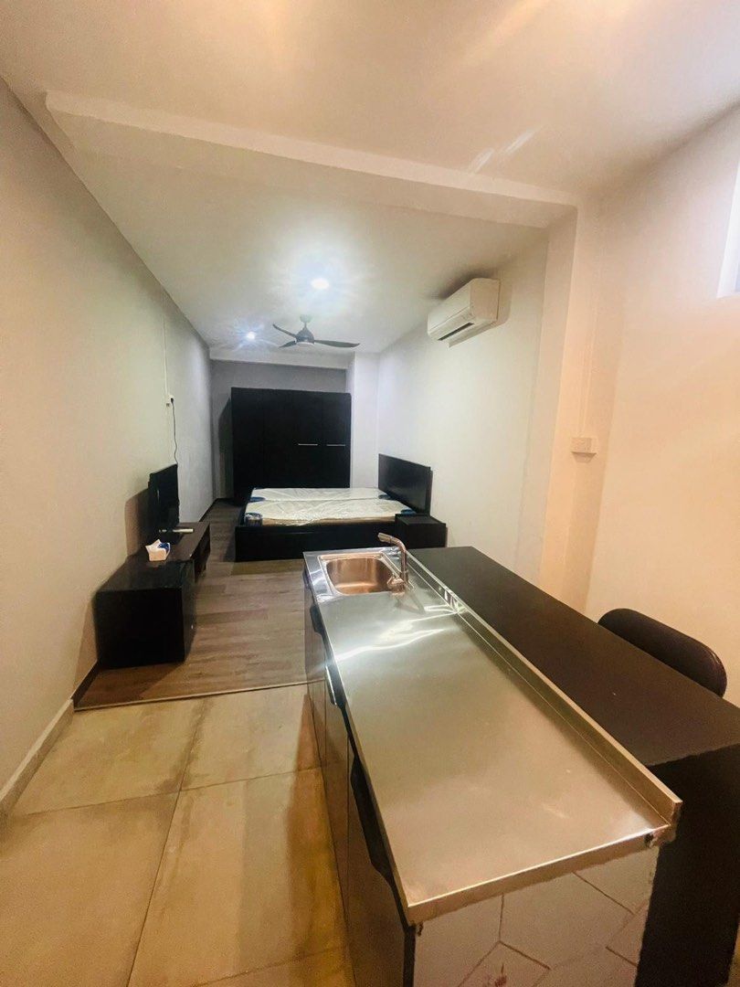 23 people studio apartment for rent , located at paya lebar / joo