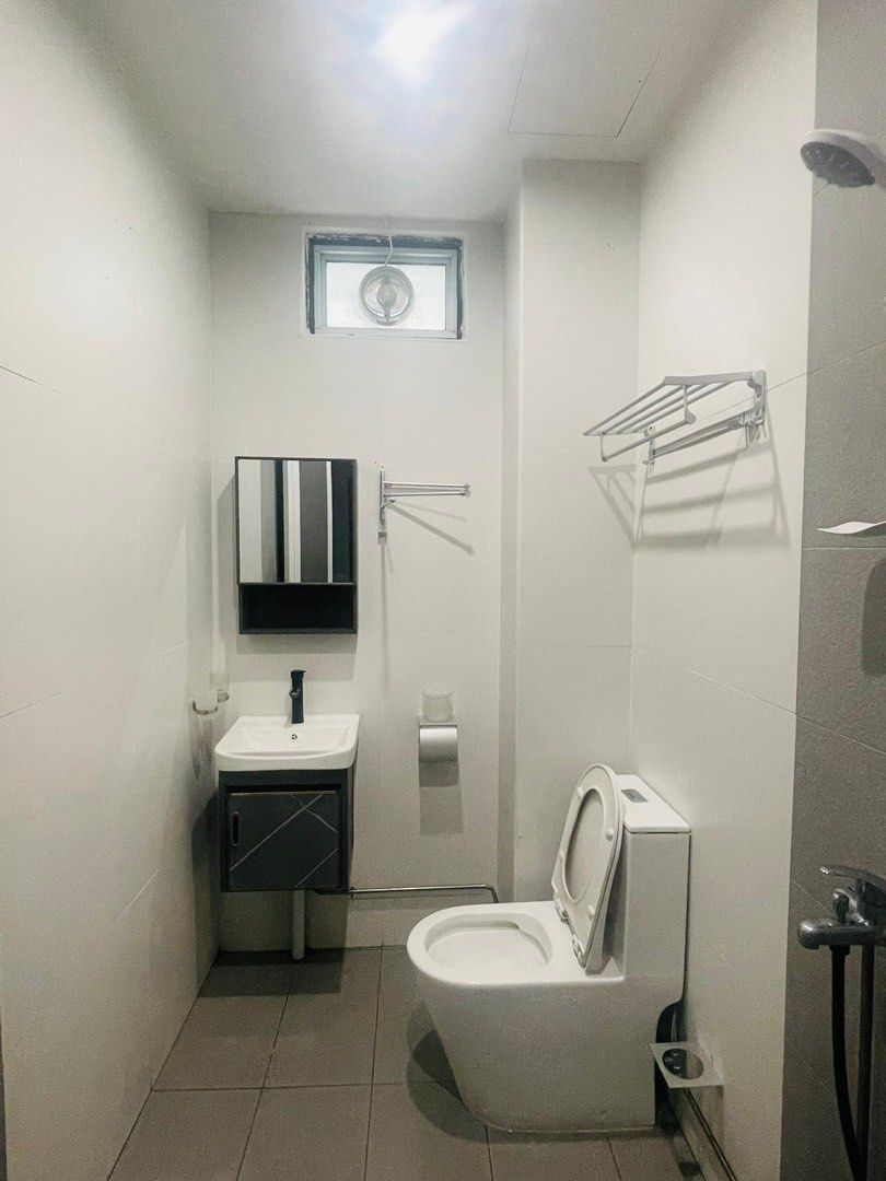 23 people studio apartment for rent , located at paya lebar / joo