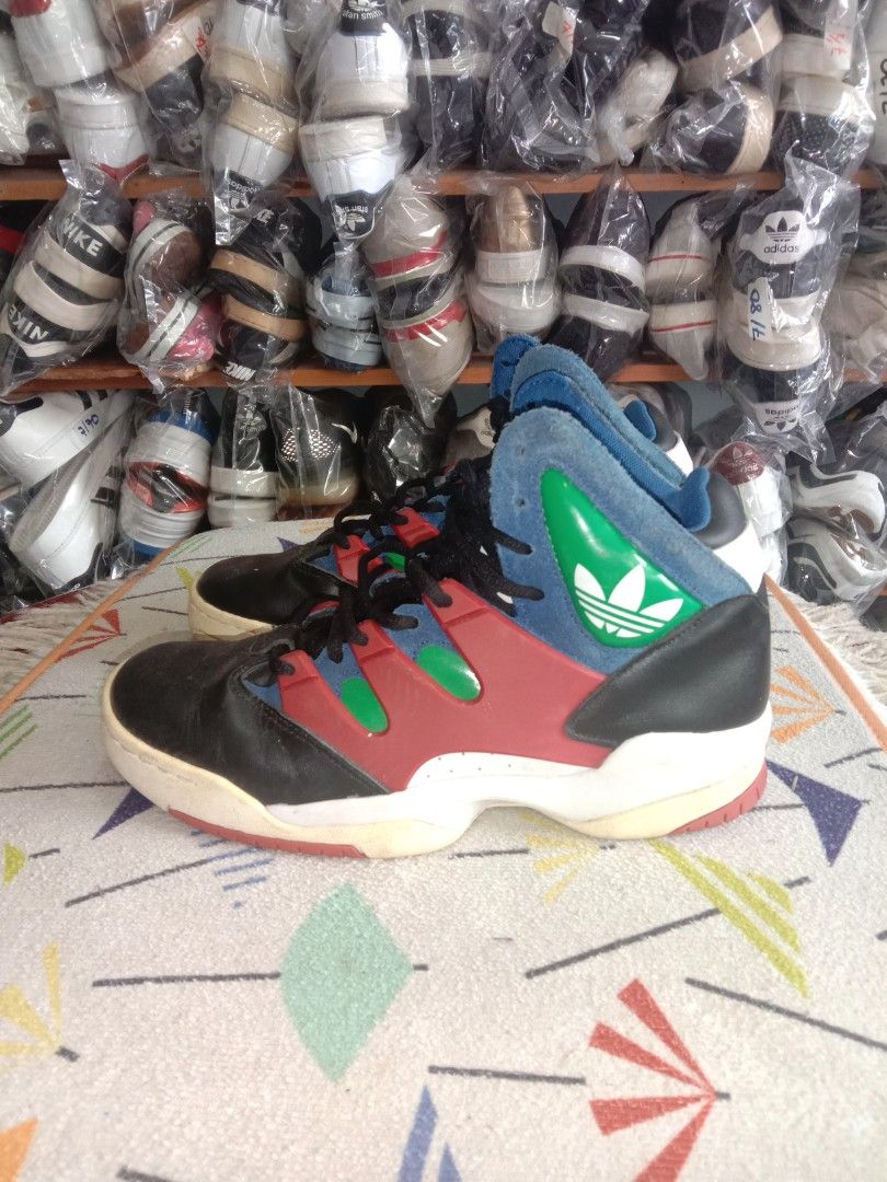 Adidas shoes 5.5 90 sale