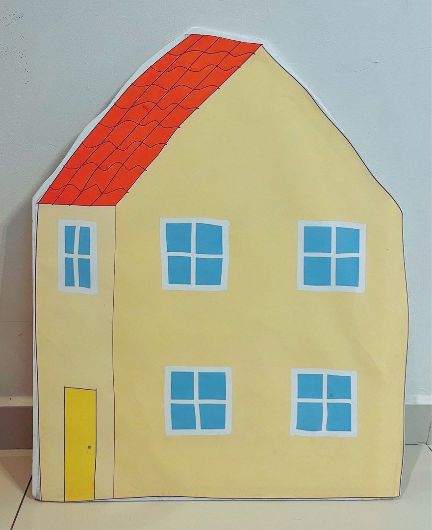 60cm height Peppa Pig House, Everything Else on Carousell