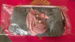 （分類：）位於 。 由 rositacc 提交（商品編號 1275760895，圖片 1）。簡介： 。