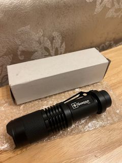 全新 電筒 需要自備電芯 全新 長11cm