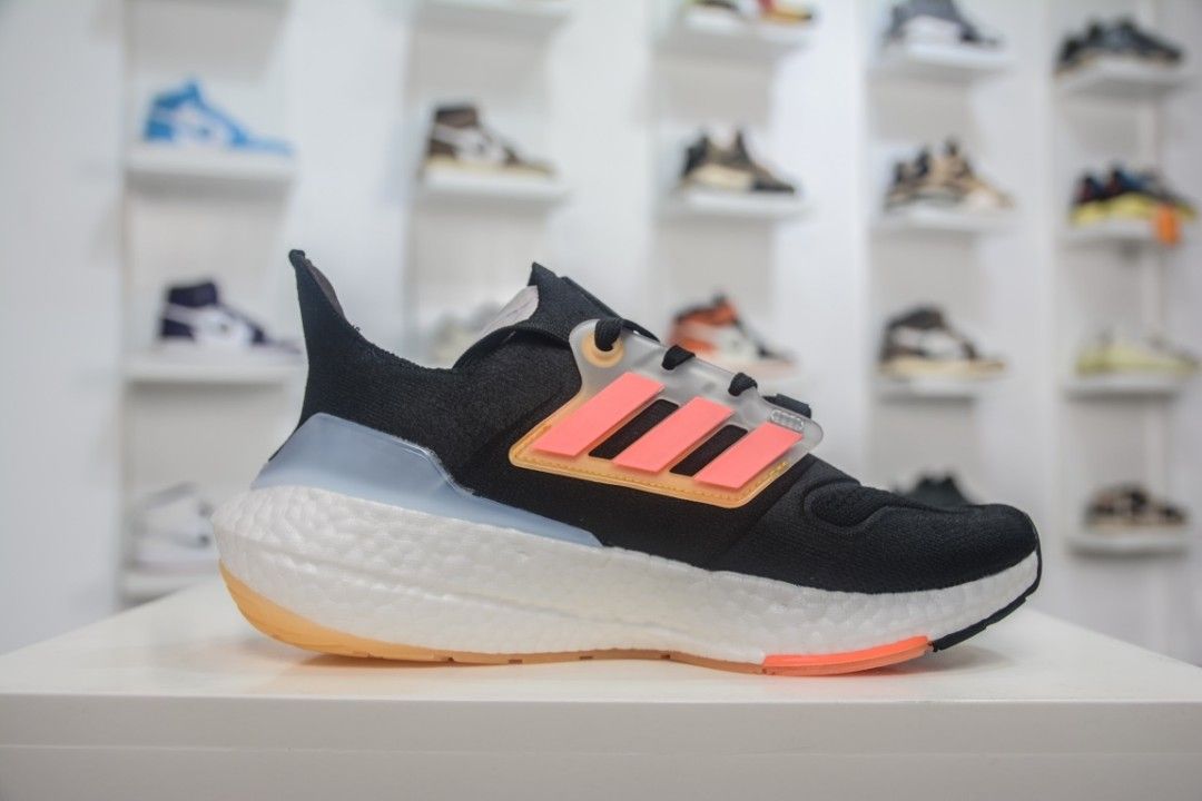 Ultra boost top flash orange