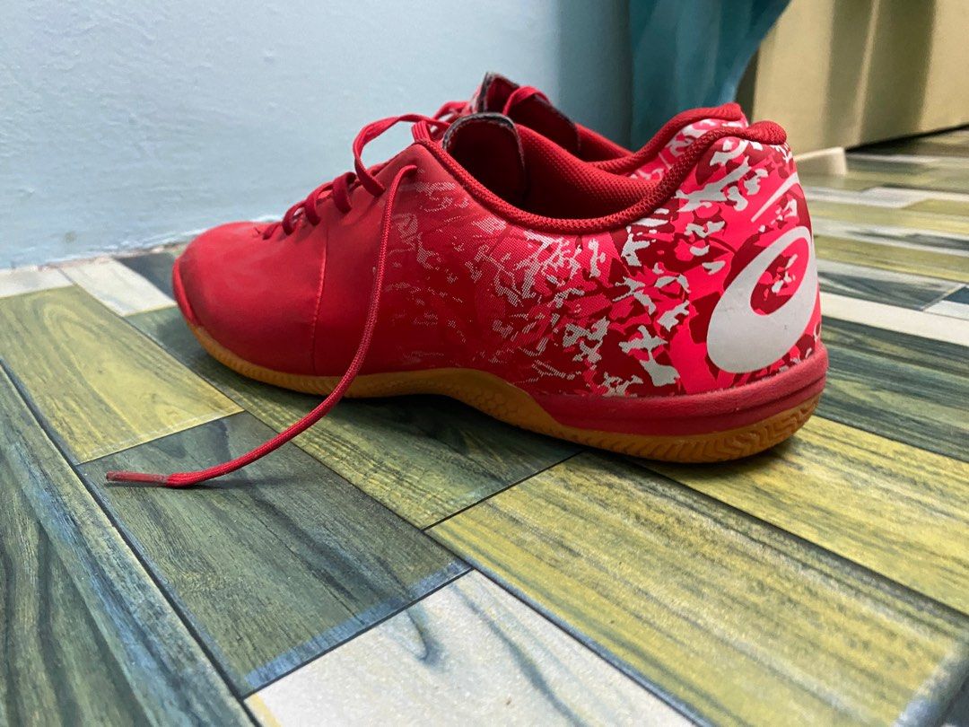 asic futsal shoes