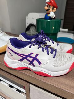 Netball trainers decathlon store