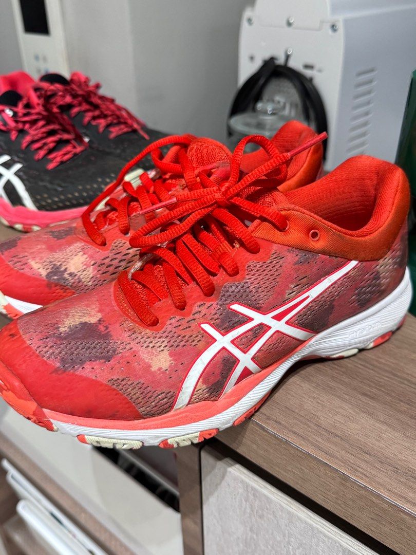 Asics gel professional ff on sale fiery red netball trainers