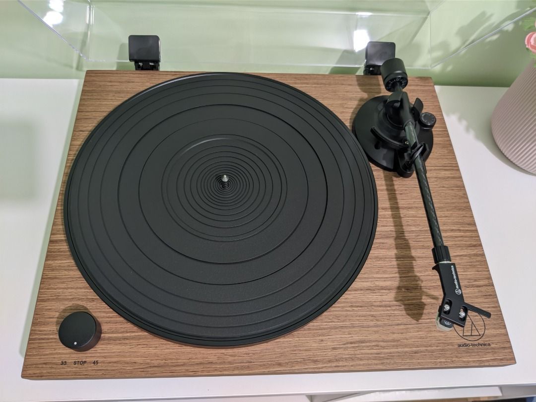 Audio Technica ATLPW40WN Fully Manual BeltDrive Turntable, Audio