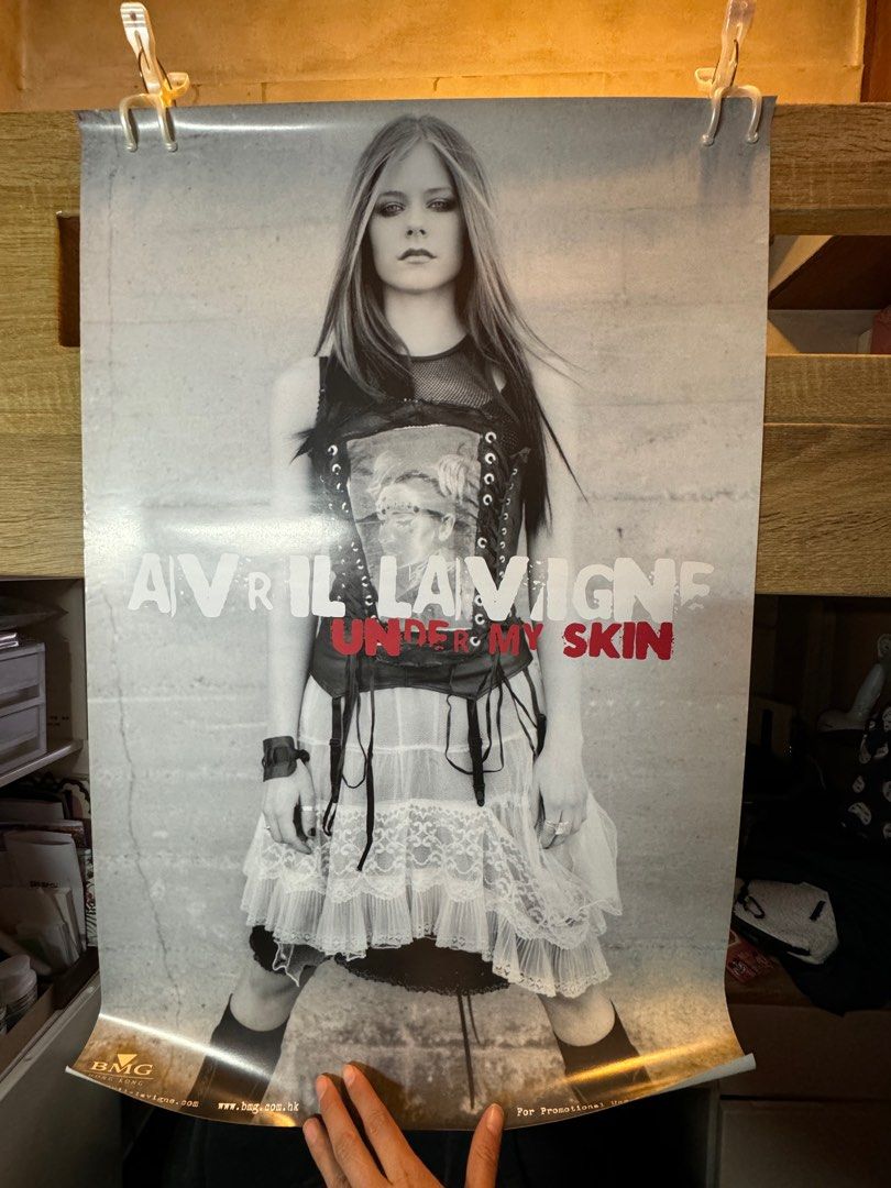Avril Lavigne under my skin ポスター Avril Lavigne under my skin ポスター 【公式通販】