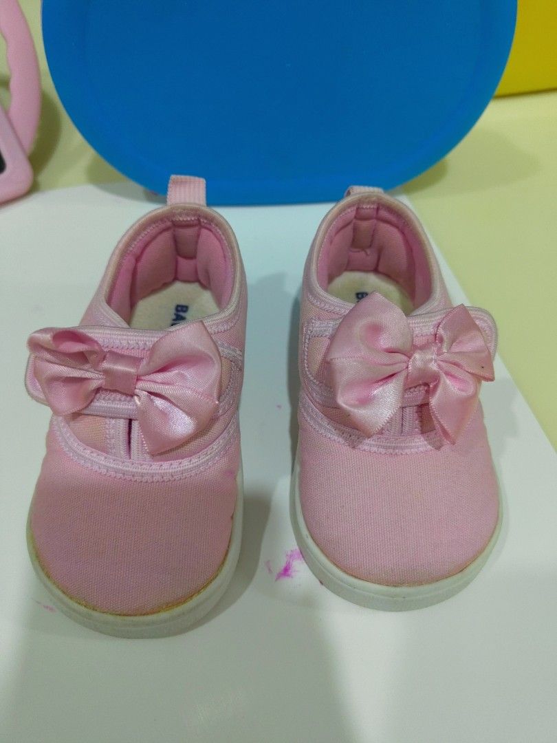Branded shoes online for baby girl