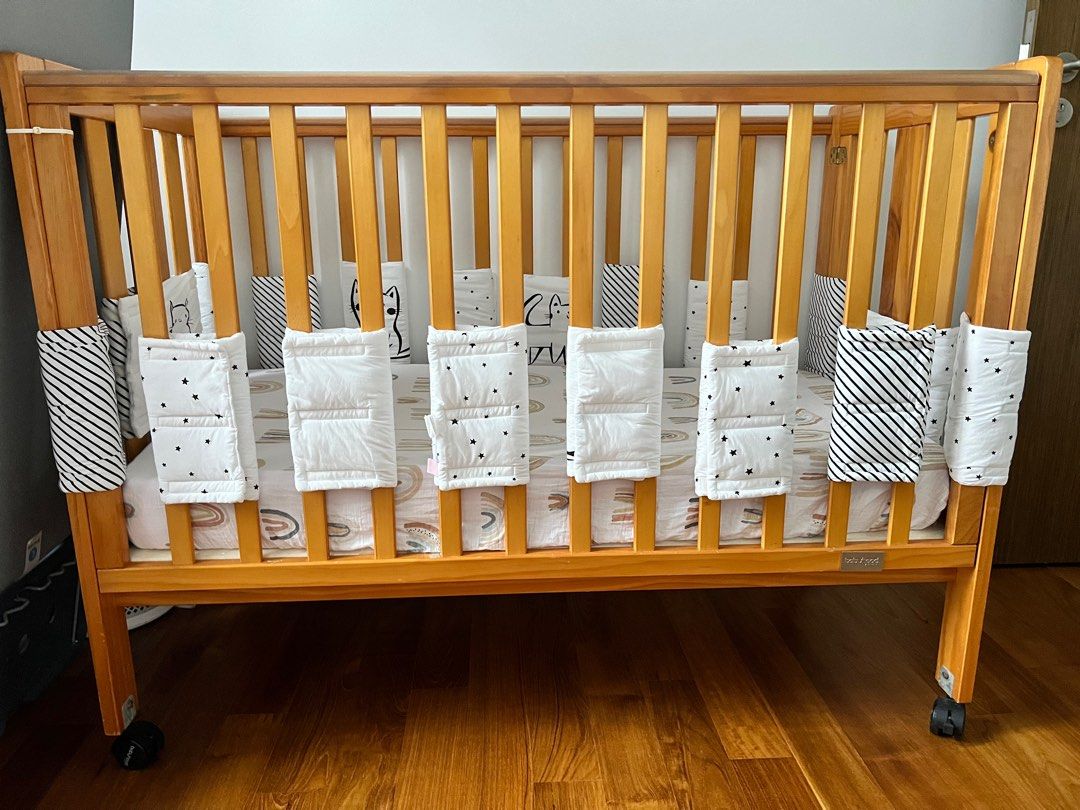Babyhood fold and go cot online