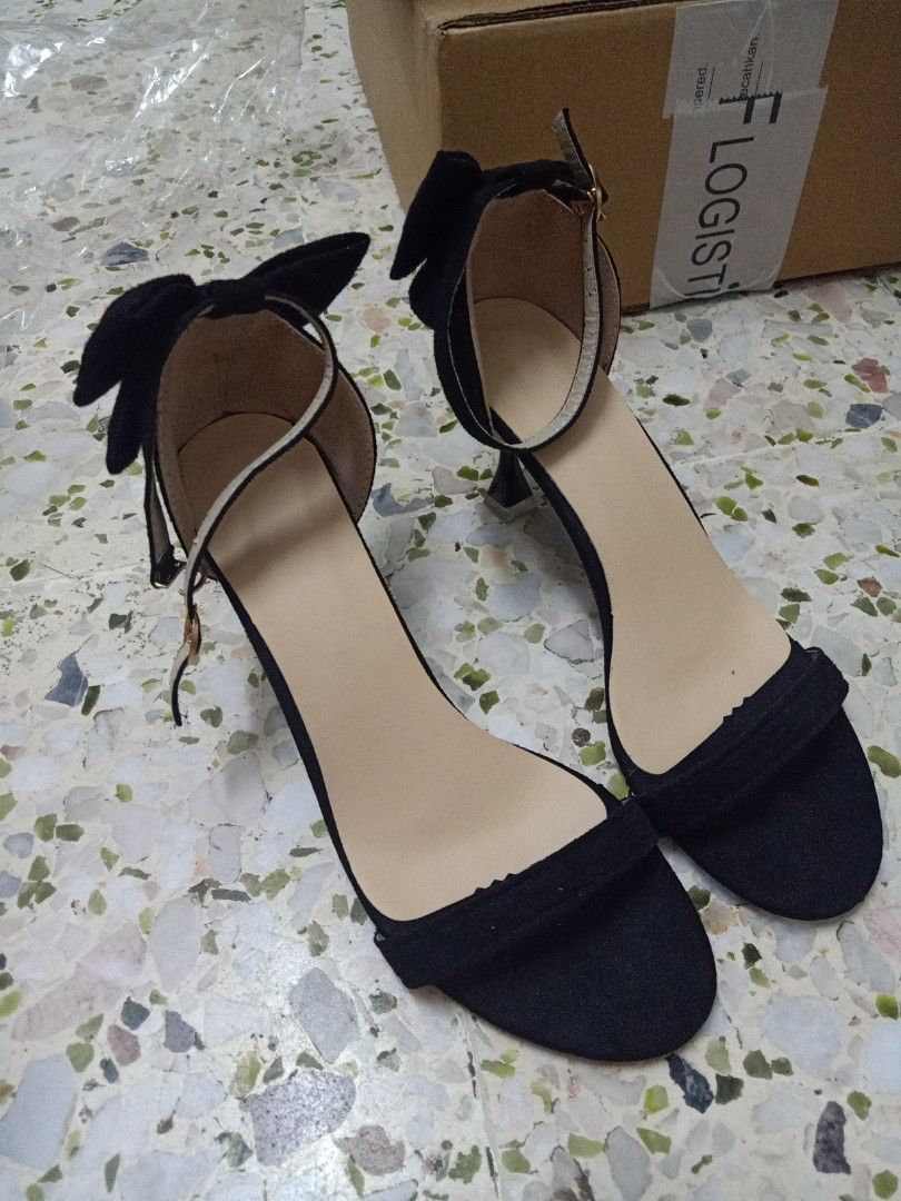 Black high heels size 10 sale