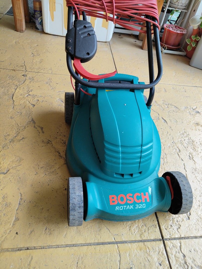 Bosch Rotak 320 lawn mower, Furniture & Home Living, Gardening, Grass ...