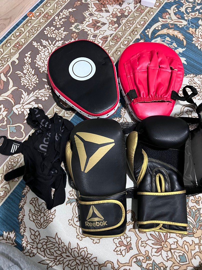 Reebok boxing gloves 10oz sales