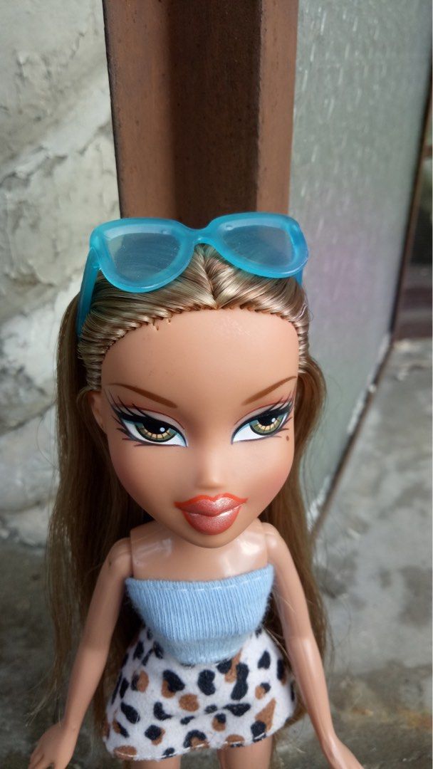Bratz hot summer dayz yasmin doll - Dolls & Accessories