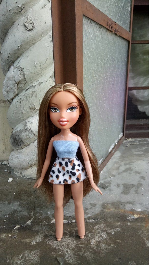 Hard To Find Vintage Hot Summer Dayz Yasmin Bratz Doll In Original Bikini  And Flip Flops