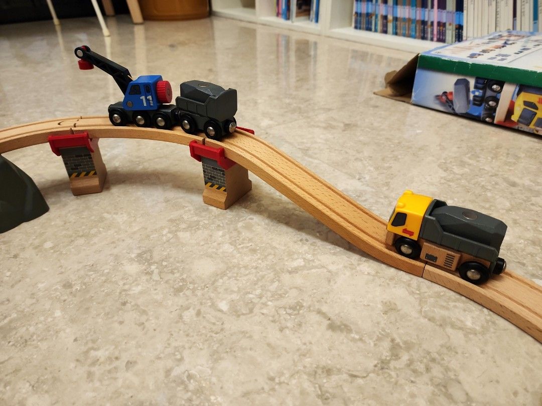 Brio rail & road loading set on sale