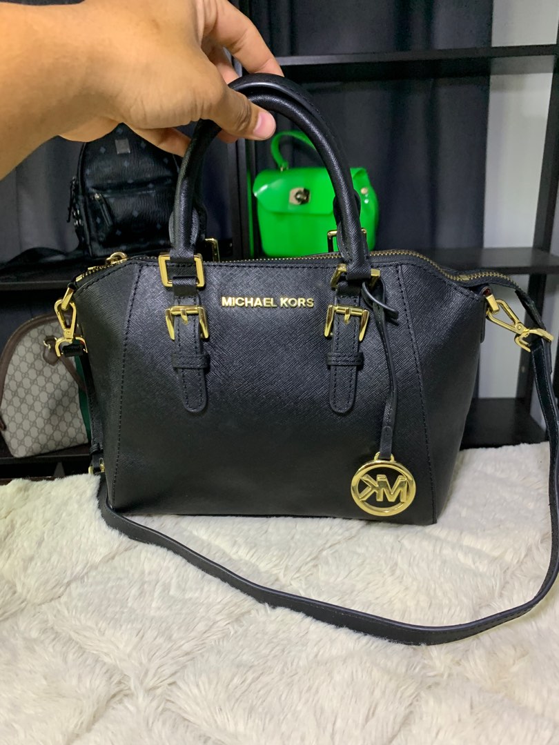 Bundle Michael Kors Handbag Luxury Bags Wallets on Carousell