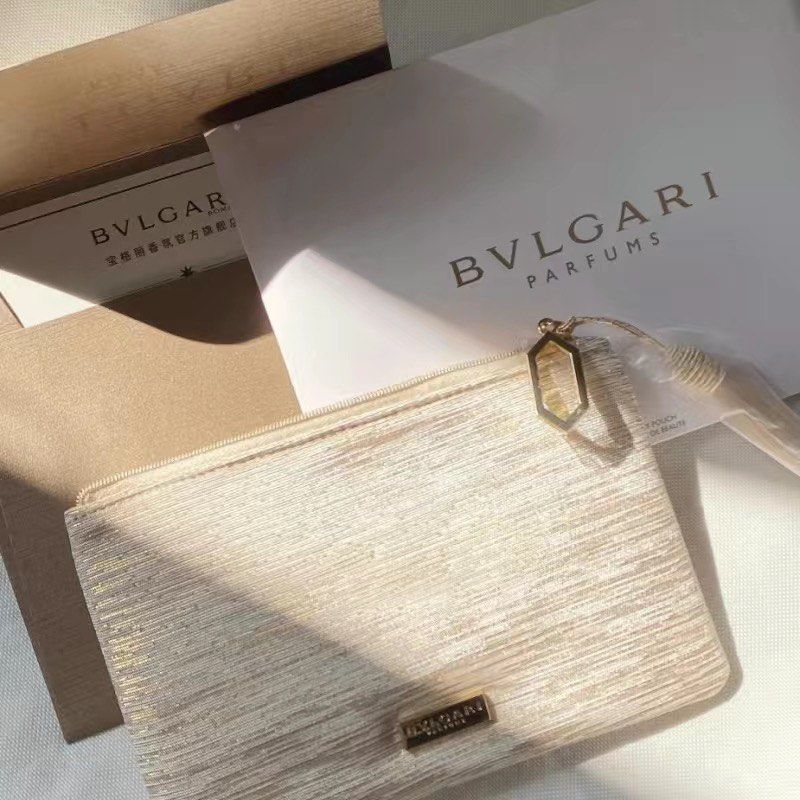 Bvlgari makeup bag online