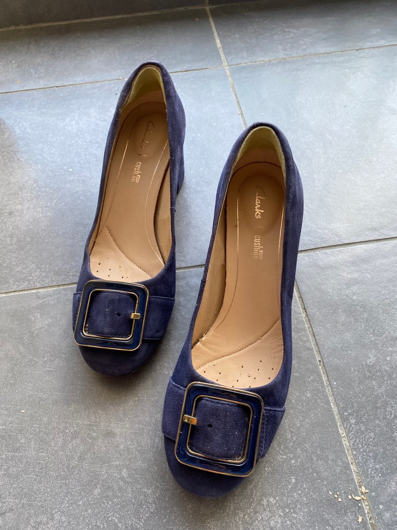 Clarks sales pump shoes