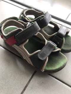 Clarks top buye sandals