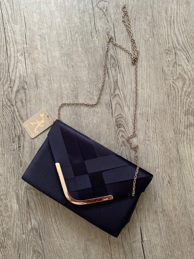 Gold envelope hotsell clutch bag