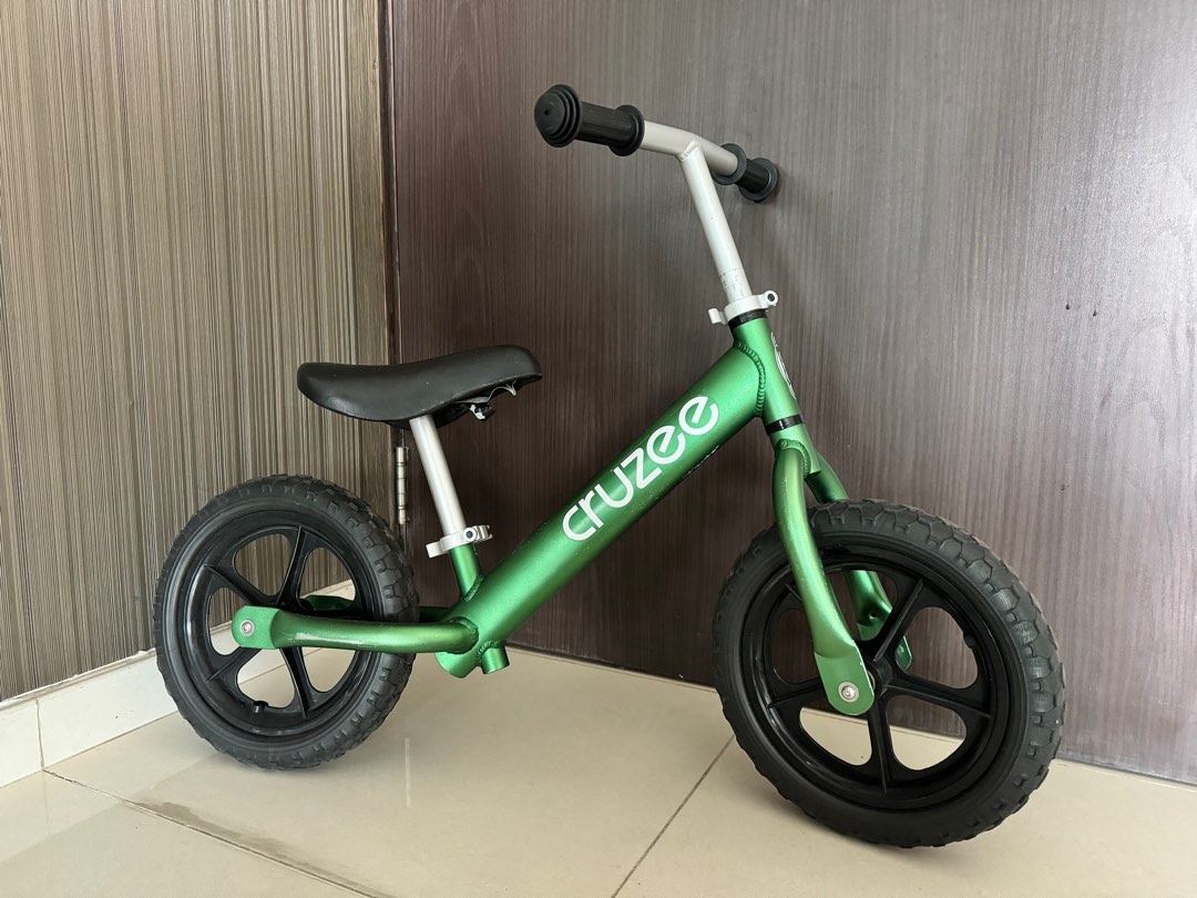 Used cruzee shop balance bike