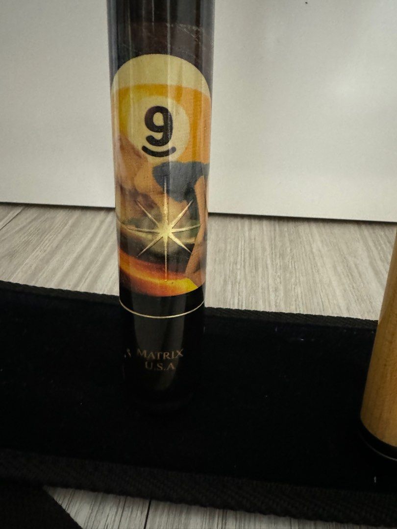 Cue (Category: Other Sports Equipment and Supplies) located in Singapore. Submitted by LoneWolf (Listing ID 1275671613, Image 1). Description: Well used, but need to replace the tip as shown in picture with carrier. .