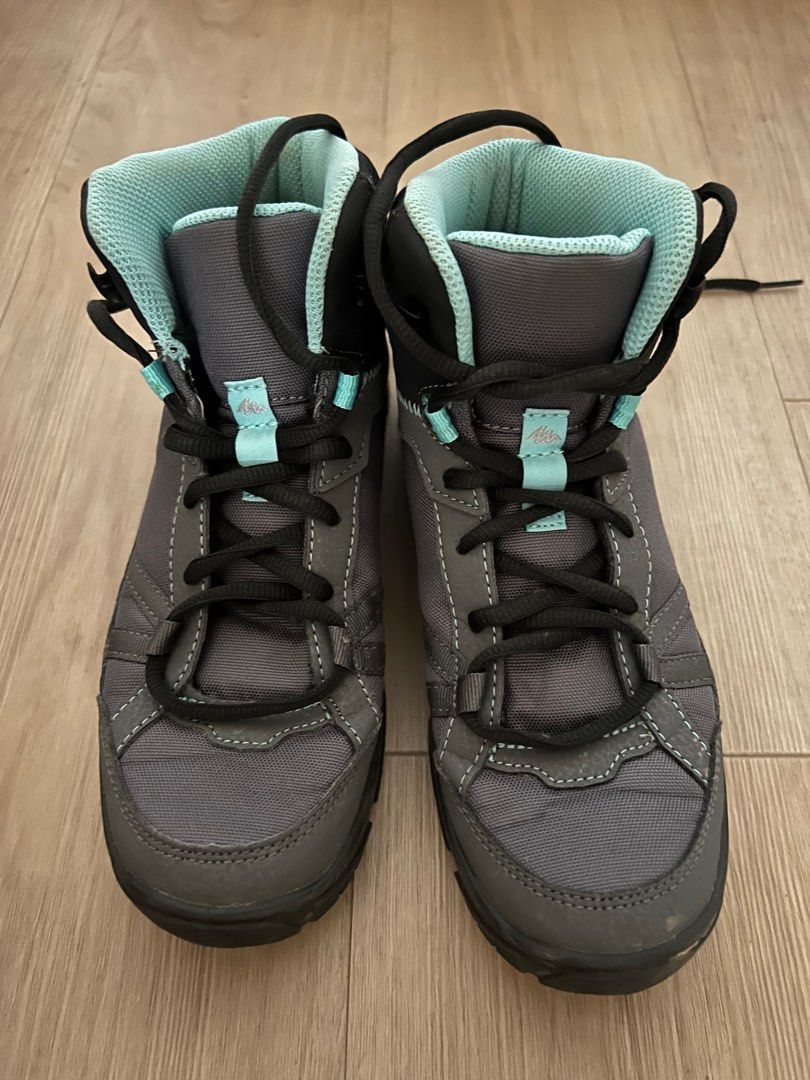 Quechua sales walking boots