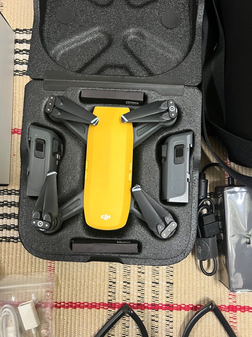 Dji spark fly more combo yellow on sale