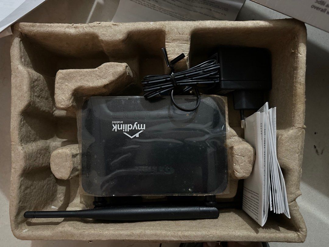 D-link n300 cloud router - Wi-Fi extender (Category: Networking) located in Marikina City. Submitted by arvin_ravi (Listing ID 1275646691, Image 1). Description: .