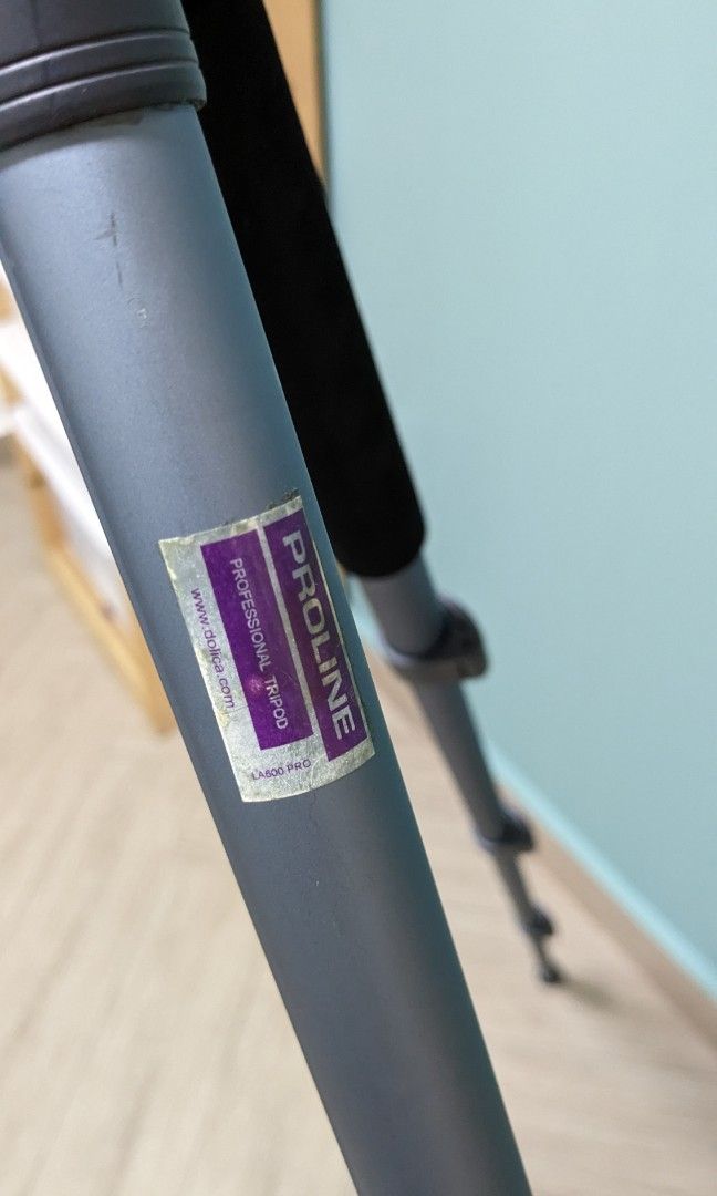 Dolica Tripod LA600 Pro 60inch, Photography, Photography Accessories