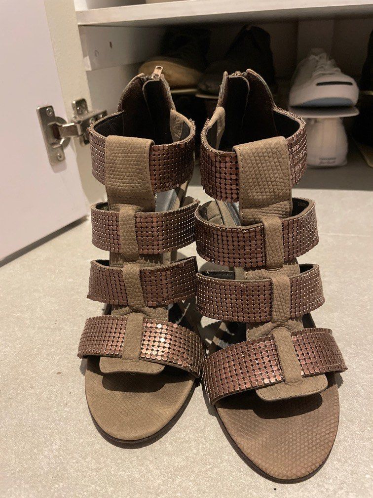 Wedges elizabeth on sale