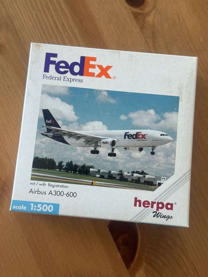 FedEx Herpa Wings Airbus A300 - 600 飛機, 興趣及遊戲, 玩具& 遊戲類- Carousell