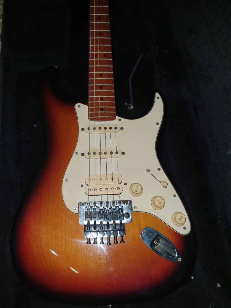 Fender Classic USA Floyd Rose Original Stratocaster, Hobbies & Toys ...