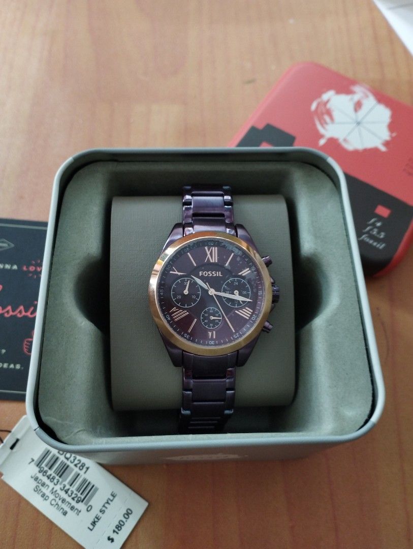 Fossil modern courier midsize top