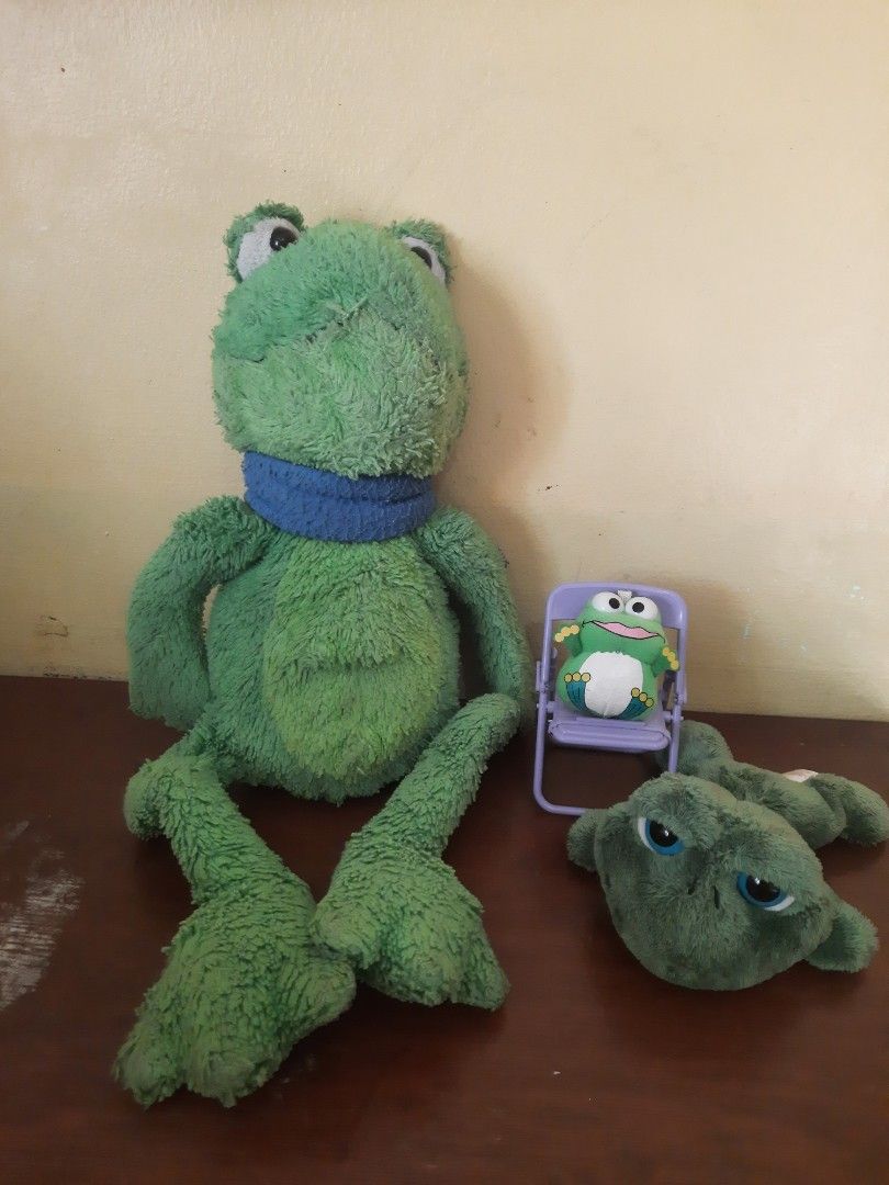 Froggie Bundle Set, Hobbies & Toys, Toys & Games on Carousell