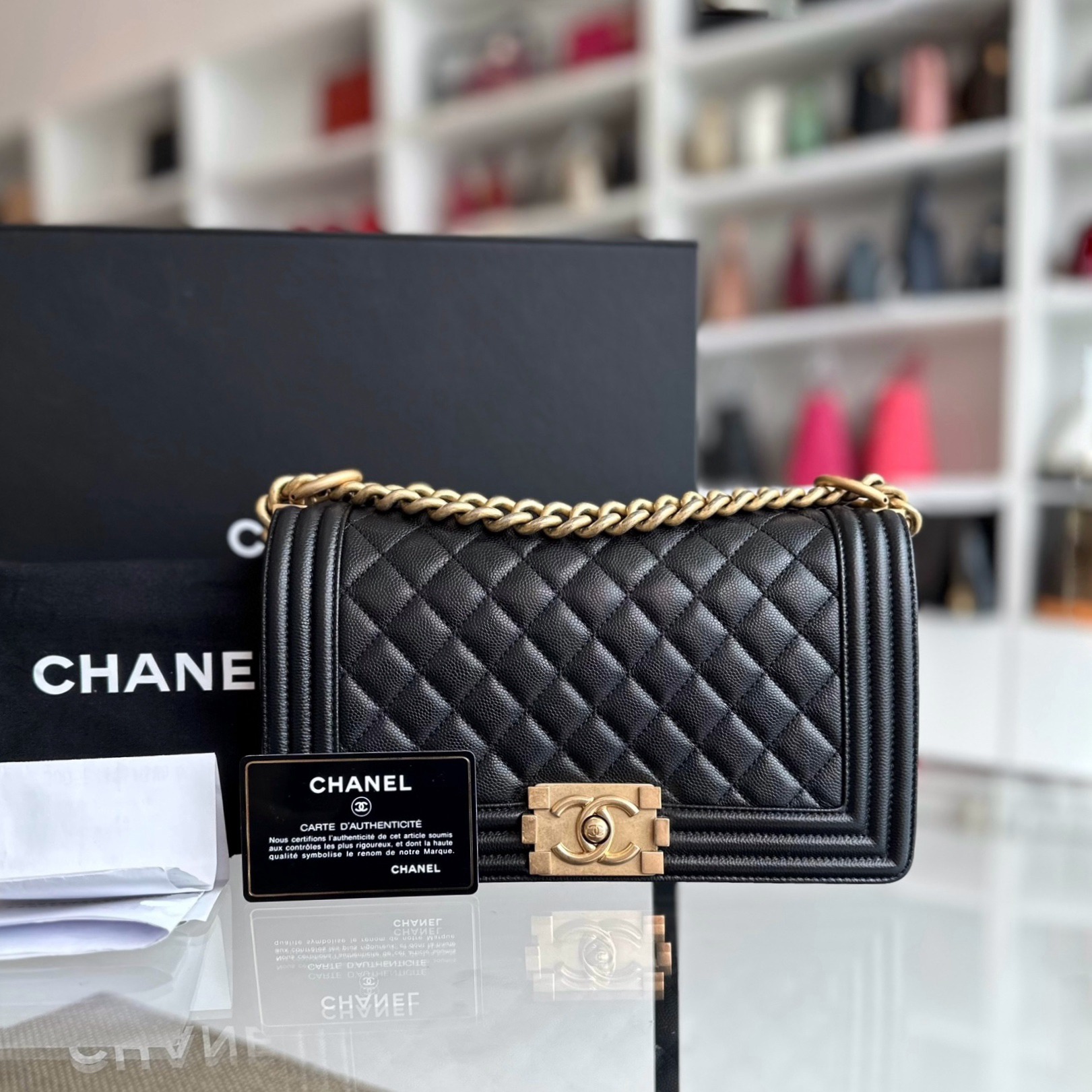 Chanel boy best sale bag old medium
