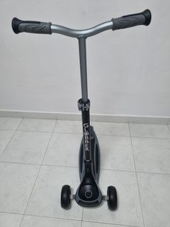 (Category: ) located in . Submitted by sell4use (Listing ID 1275662727, Image 1). Description: .