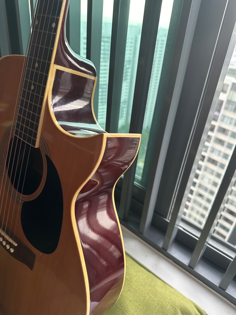 Guitarworld GB&A acoustic guitar, Hobbies & Toys, Music & Media