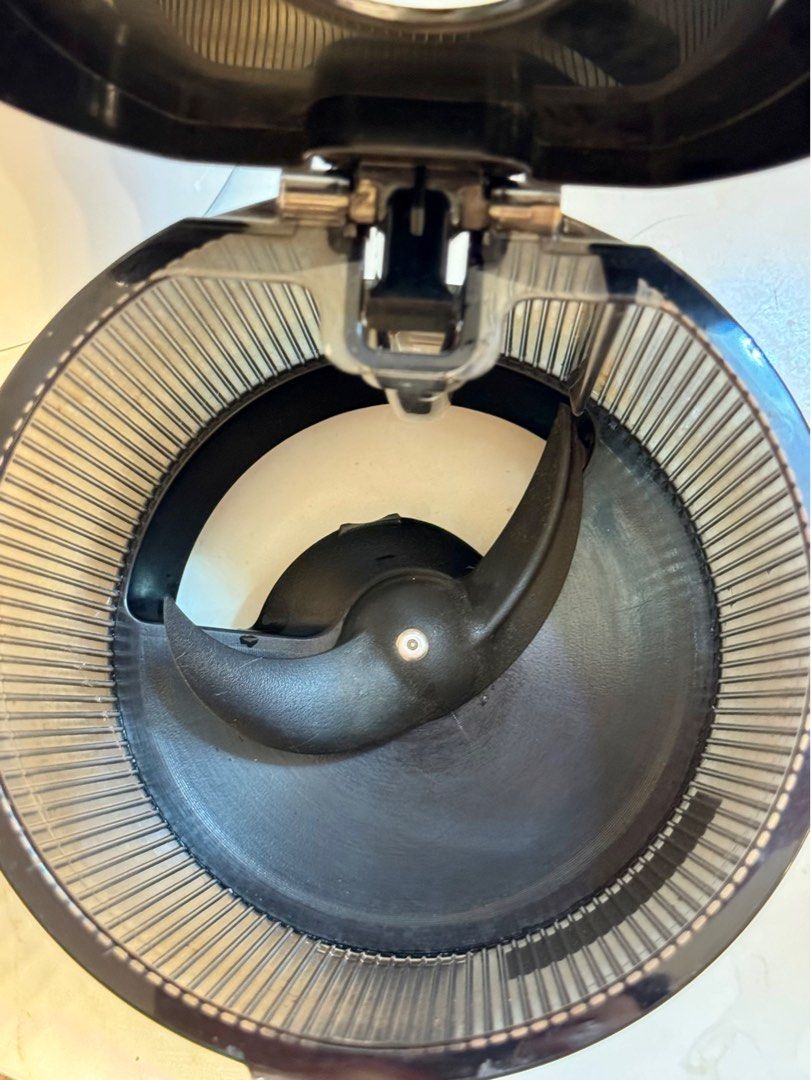 Hurom H200 Easy Clean Slow Juicer, TV & Home Appliances, Kitchen