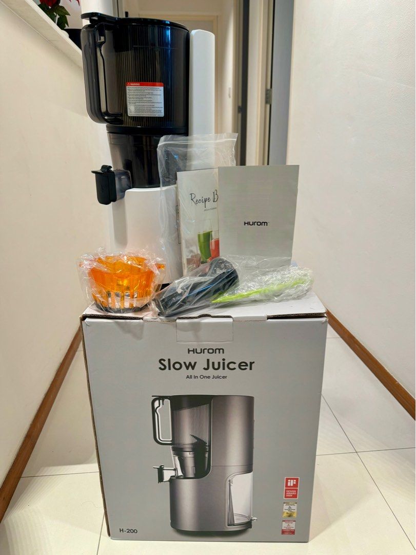 Hurom H200 Easy Clean Slow Juicer, TV & Home Appliances, Kitchen