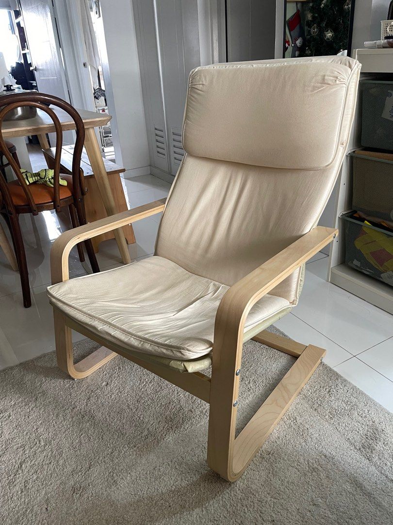 Pello chair shop