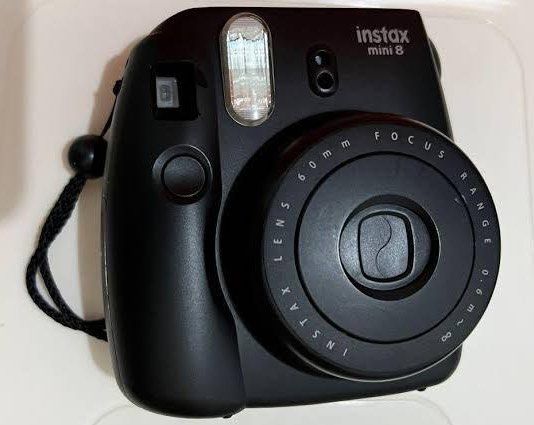 Instax Mini 8 (Category: Cameras) located in Manila. Submitted by de.clutterthings (Listing ID 1275812771, Image 1). Description: .